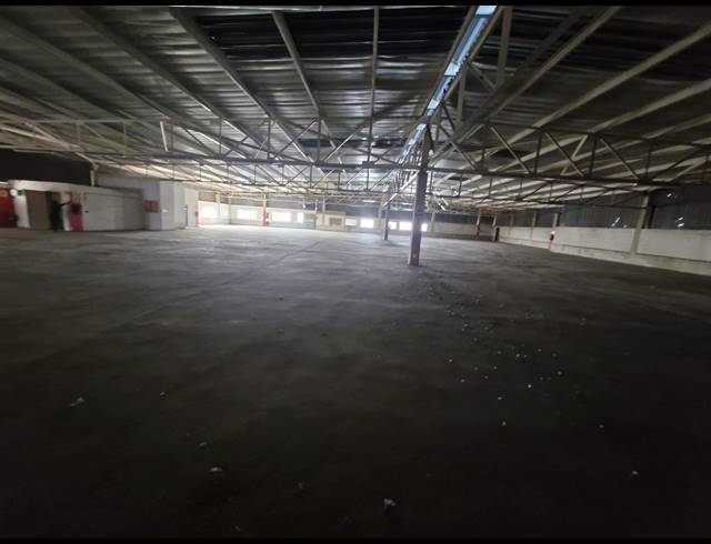 2,000M² WAREHOUSE TO LET IN BENROSE